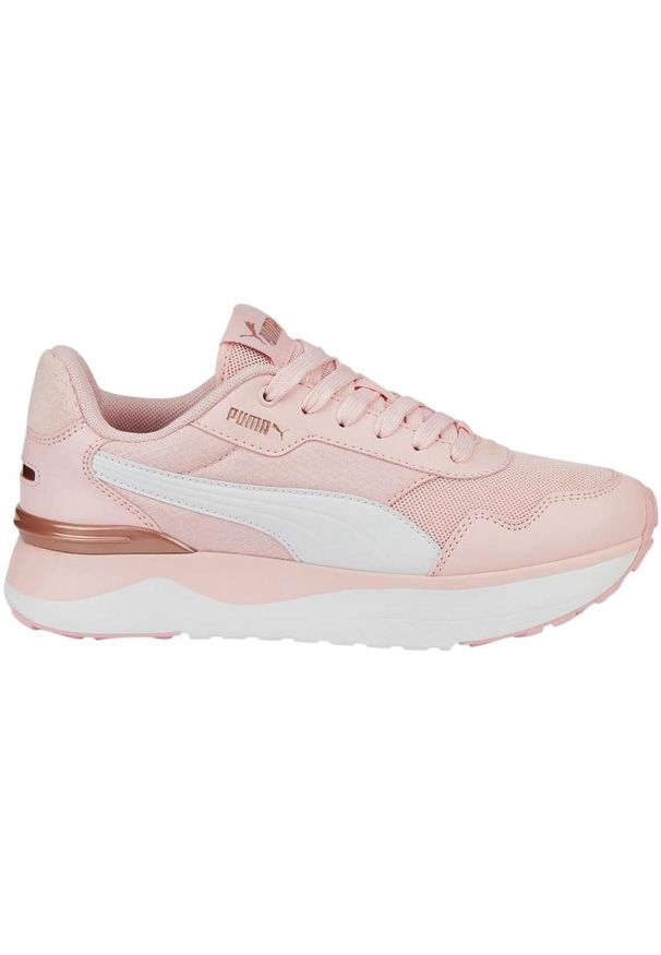 Buty do chodzenia dla dzieci Puma R78 Voyage Soft. Kolor: różowy. Sport: turystyka piesza