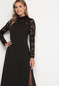 Born2be - Czarna Rozkloszowana Sukienka z Koronką i Stójką Edanith. Okazja: na co dzień. Typ kołnierza: kołnierzyk stójkowy. Kolor: czarny. Materiał: koronka. Długość rękawa: długi rękaw. Wzór: koronka. Typ sukienki: proste. Styl: wizytowy, casual #6