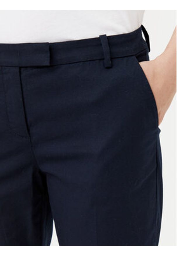 Marc O'Polo Chinosy B01 0341 10059 Granatowy Slim Fit. Kolor: niebieski. Materiał: bawełna