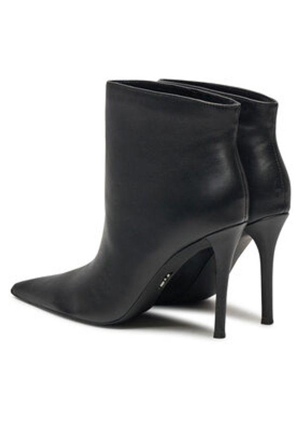 Steve Madden Botki Sentinel SM11003451 Czarny. Kolor: czarny. Materiał: skóra