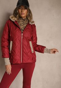 Renee - Czerwona Kurtka z Pikowanymi Przeszyciami Kontrastowymi Wstawkami i Kapturem Tulirea. Okazja: na co dzień. Typ kołnierza: kaptur. Kolor: czerwony. Materiał: jeans. Styl: casual, elegancki