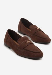 Born2be - Brązowe Mokasyny z Metaliczną Ozdobą Vertivria. Okazja: na co dzień. Kolor: brązowy. Materiał: jeans. Wzór: aplikacja. Styl: casual, elegancki
