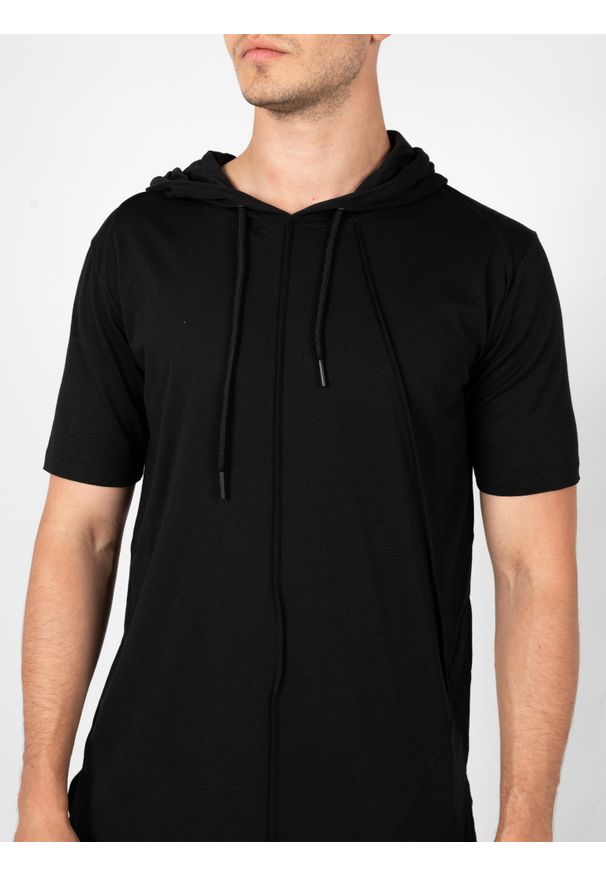 La Haine Inside Us T-shirt | 3M LM131 | Mężczyzna | Czarny. Okazja: na co dzień. Typ kołnierza: kaptur. Kolor: czarny. Materiał: bawełna. Styl: sportowy, casual, elegancki