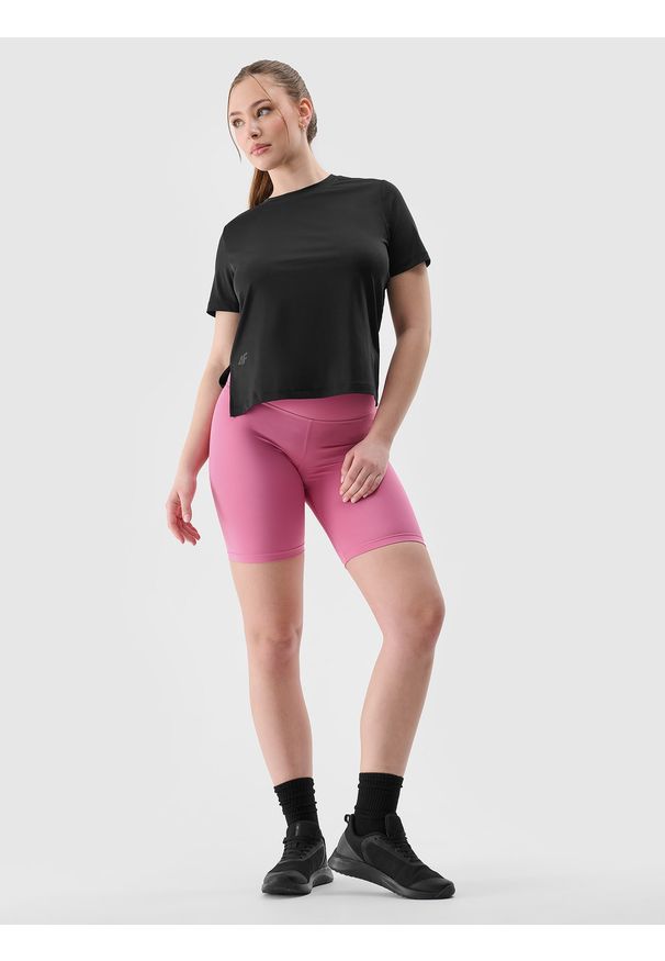 4f - 4F Legginsy kolarki treningowe z materiału z recyklingu damskie - różowe L. Stan: podwyższony. Kolor: różowy. Materiał: materiał. Wzór: gładki, ze splotem, jednolity. Sport: joga i pilates, fitness