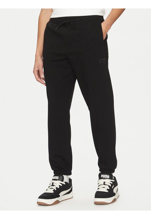 Vans Spodnie dresowe Core Basic VN000HQ2 Czarny Loose Fit. Kolor: czarny. Materiał: syntetyk, bawełna