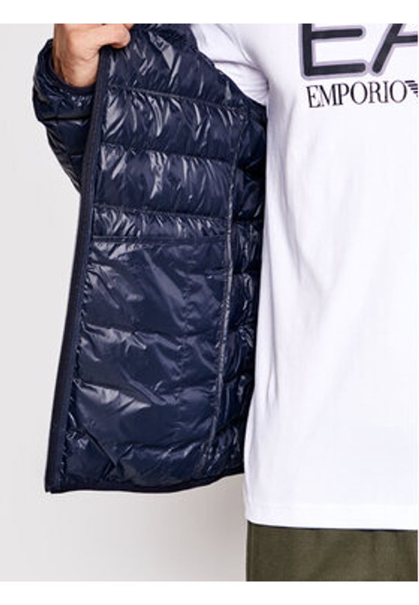 EA7 Emporio Armani Kurtka puchowa 8NPB01 PN29Z 1578 Granatowy Regular Fit. Kolor: niebieski. Materiał: syntetyk