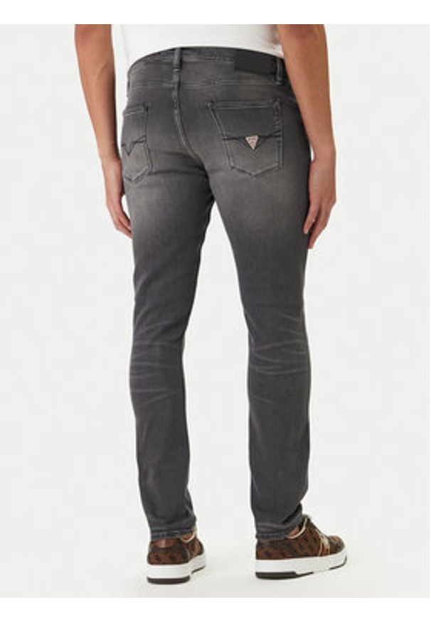 Guess Jeansy Chris M2YA27 D4Q52 Szary Super Skinny Fit. Kolor: szary