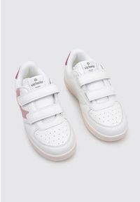 Buty VICTORIA 1124104V Biały. Kolor: różowy. Materiał: syntetyk, tkanina. Sport: turystyka piesza