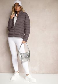 Renee - Ciemnoszara Casualowa Kurtka Ozdobiona Pikowaniem Nelionea. Okazja: na co dzień. Kolor: szary. Materiał: jeans. Wzór: aplikacja. Styl: casual #3