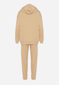 Born2be - Ciemnobeżowy Komplet Dresowy Bluza z Kapturem i Kangurową Kieszenią i Spodnie Liriela. Kolor: beżowy. Materiał: dresówka #3