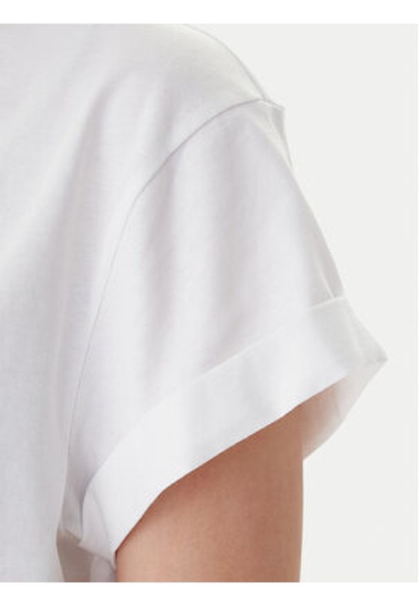 Guess T-Shirt W6RI30 I3Z14 Biały Regular Fit. Kolor: biały. Materiał: bawełna
