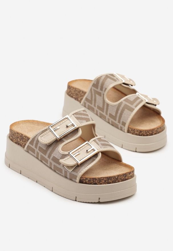 Born2be - Beżowe Klapki na Grubej Podeszwie z Geometrycznym Wzorem Rinselia. Okazja: na co dzień, na spacer. Kolor: beżowy. Materiał: jeans. Wzór: geometria. Styl: casual, klasyczny