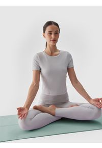 4f - 4F Koszulka do jogi i pilatesu slim szybkoschnąca damska - szara XL. Kolor: szary. Materiał: materiał, elastan, syntetyk, dzianina, włókno. Wzór: ze splotem, gładki, jednolity. Sport: joga i pilates