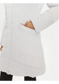 Guess Kurtka zimowa New Oxana W4BL61 WGLZ0 Biały Regular Fit. Kolor: biały. Materiał: syntetyk. Sezon: zima #7