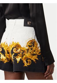 Versace Jeans Couture Szorty materiałowe 80HAD55P ES163 Biały Straight Fit. Kolor: biały. Materiał: bawełna #2