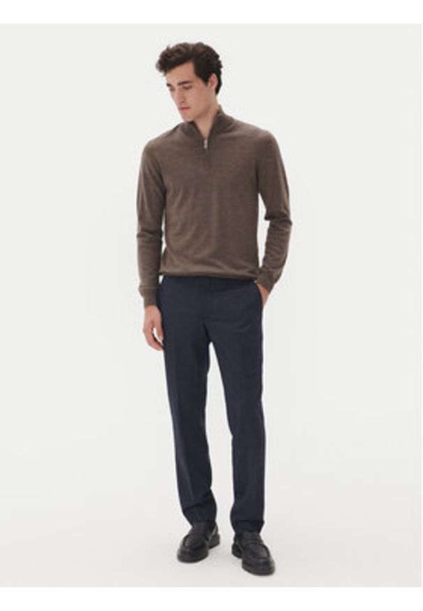 Matinique Sweter Mason 30207103 Brązowy Regular Fit. Kolor: brązowy. Materiał: wełna