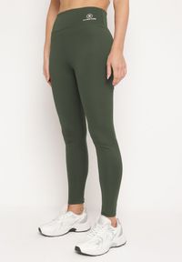 Born2be - Ciemnozielone Legginsy z Wysokim Stanem i Gumką w Pasie Bloelia. Stan: podwyższony. Kolor: zielony. Wzór: gładki #5