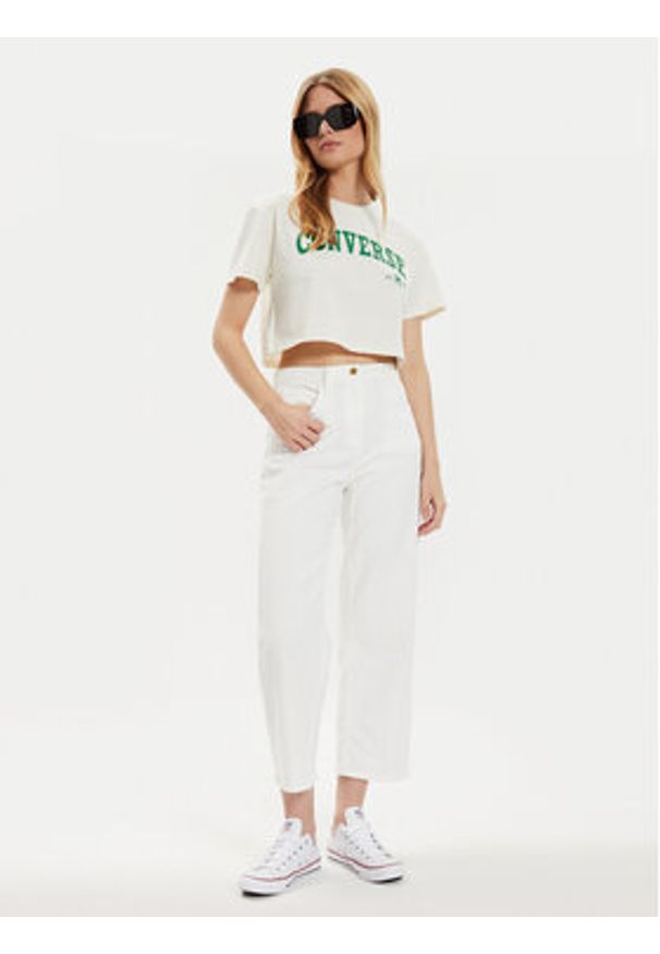 Converse T-Shirt W Retro Chuck Cropped Tee 10027151-A03 Écru Regular Fit. Materiał: bawełna. Styl: retro
