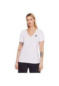 Le Coq Sportif - T-shirt do tenisa damski ESS Tee SS Col V N°1 W. Kolor: biały. Materiał: bawełna, materiał. Sport: tenis