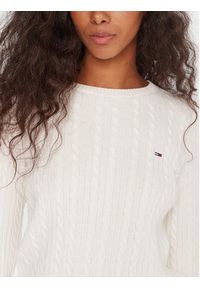 Tommy Jeans Sweter Cable Essential DW0DW22165 Biały Regular Fit. Kolor: biały. Materiał: bawełna #3