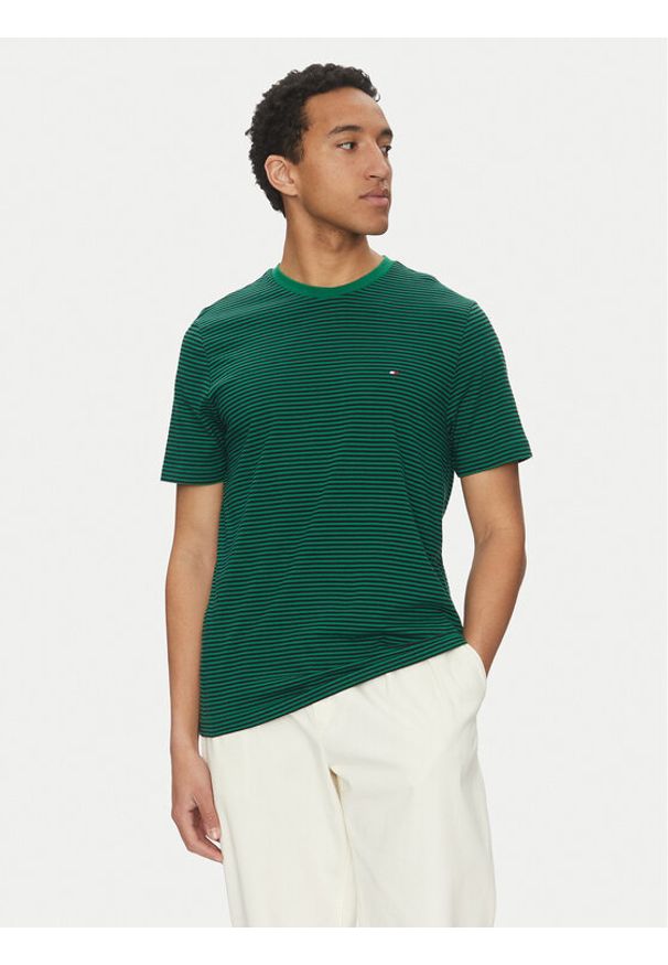 TOMMY HILFIGER - Tommy Hilfiger T-Shirt Ess Seasonal MW0MW39995 Zielony Regular Fit. Kolor: zielony. Materiał: bawełna