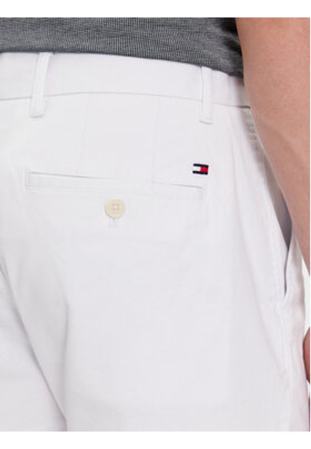 TOMMY HILFIGER - Tommy Hilfiger Szorty materiałowe Brooklyn Short 1985 MW0MW23563 Biały Regular Fit. Kolor: biały. Materiał: bawełna