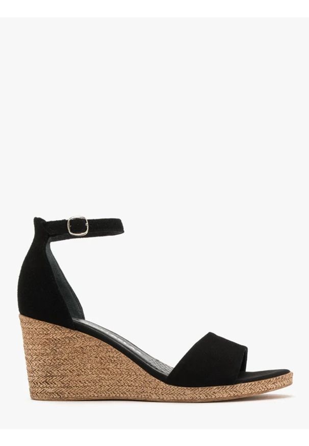 Ryłko - Czarne sandały na platformie. Kolor: czarny. Materiał: skóra, welur. Obcas: na platformie. Styl: street