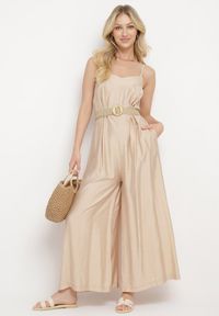 Born2be - Beżowy Kombinezon na Ramiączkach z Szerokimi Nogawkami Antonnia. Okazja: na spacer. Kolor: beżowy. Długość rękawa: na ramiączkach. Długość: długie #1