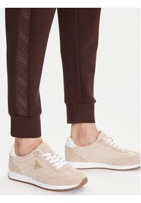 Guess Spodnie dresowe W5YB11 KBYE2 Brązowy Regular Fit. Kolor: brązowy. Materiał: syntetyk #3