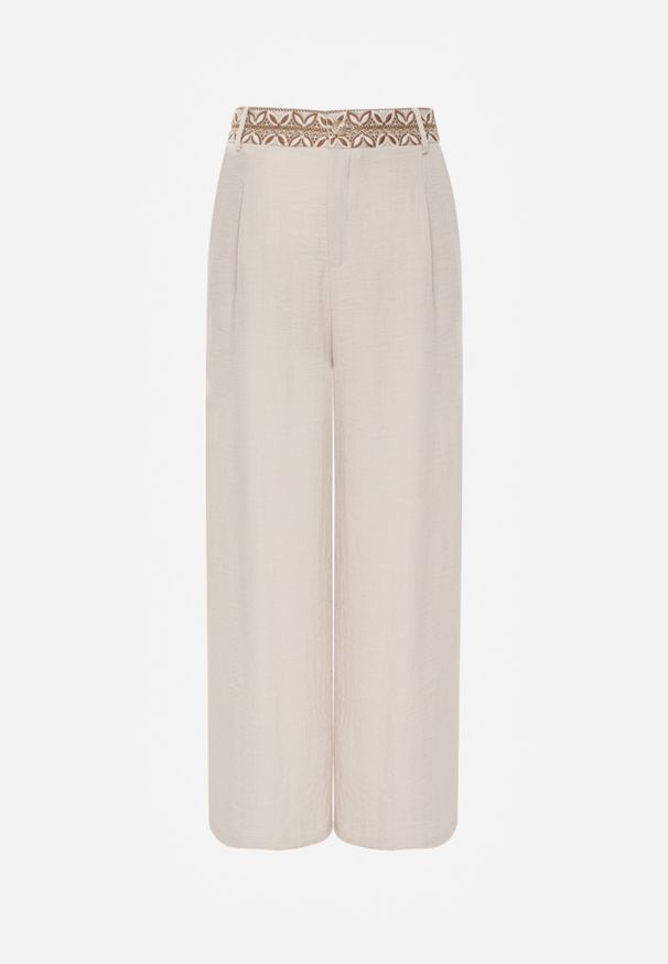 Renee - Beżowe Spodnie z Wiskozy High Waist Ozdobione Geometrycznym Motywem Iomane. Okazja: na co dzień. Stan: podwyższony. Kolor: beżowy. Materiał: wiskoza. Wzór: aplikacja, geometria. Styl: casual