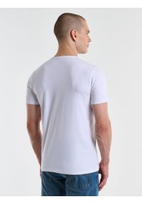 Big-Star - Koszulka męska z krótkim rękawem biała Classac 101. Kolor: biały. Materiał: bawełna, skóra. Długość rękawa: krótki rękaw. Długość: krótkie. Styl: klasyczny #8
