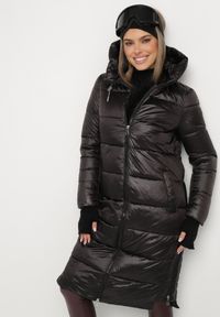 Born2be - Czarna Kurtka Simorus. Kolor: czarny. Materiał: tkanina. Długość: długie. Wzór: aplikacja #1