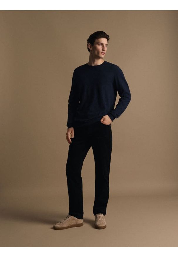 Reserved - Sweter z domieszką kaszmiru - granatowy. Kolor: niebieski. Materiał: kaszmir