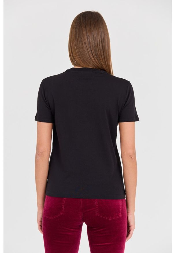 Just Cavalli - JUST CAVALLI Czarny t-shirt R Tiger Round Flock. Kolor: czarny