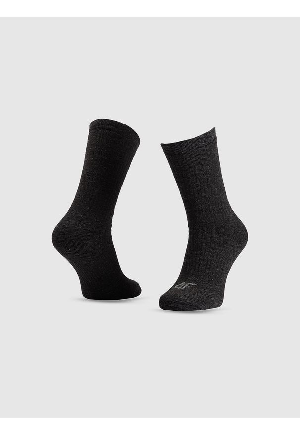 4f - 4F Skarpetki trekkingowe za kostkę męskie - czarne 39-42. Kolor: czarny. Technologia: Primaloft. Sport: wspinaczka, turystyka piesza