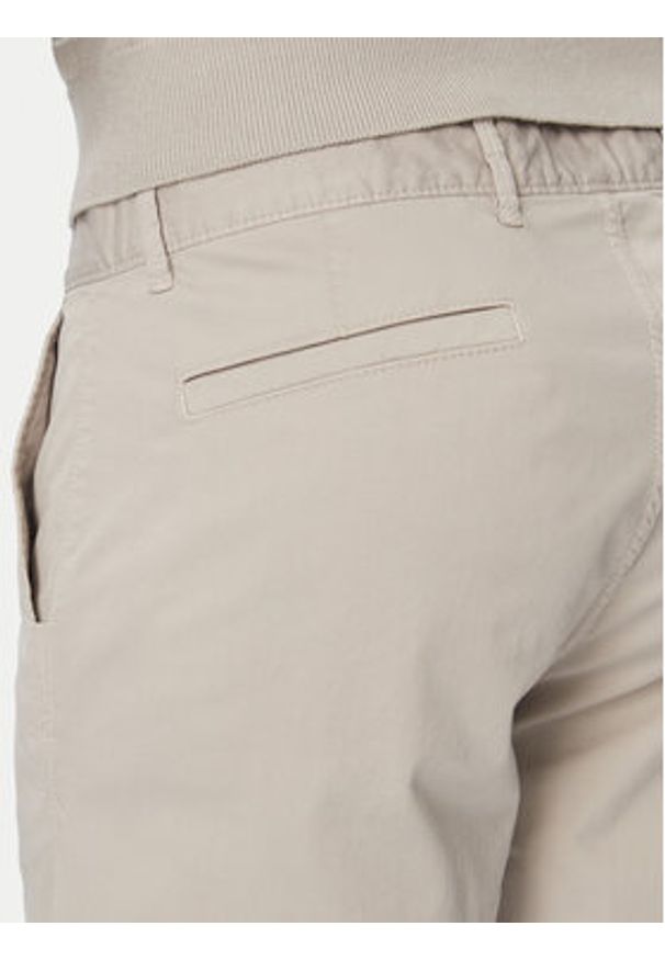 BOSS Szorty materiałowe Chino 50536723 Beżowy Slim Fit. Kolor: beżowy. Materiał: bawełna