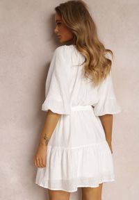 Renee - Biała Sukienka Kharon. Kolor: biały. Materiał: tkanina, materiał. Długość: mini