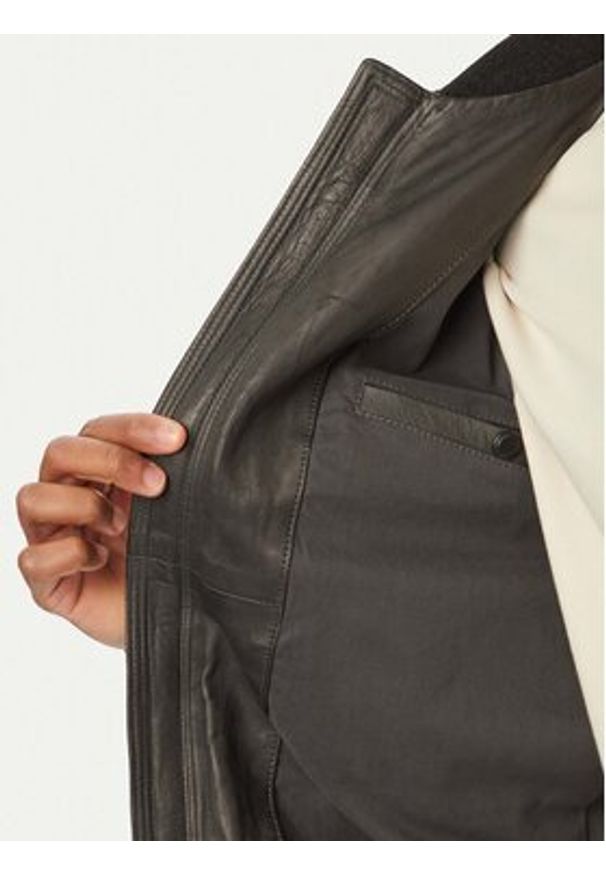 Aeronautica Militare Kurtka skórzana 261PN5055U100839 Czarny Regular Fit. Kolor: czarny. Materiał: skóra