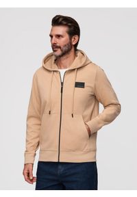 Ombre Clothing - Męska rozpinana dresowa bluza z kapturem i patchem – piaskowa V2 - Rozmiar: M. Okazja: na co dzień, do pracy, na spacer. Typ kołnierza: kaptur. Kolor: beżowy. Materiał: dresówka. Styl: casual #1