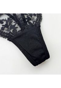 Intica - Stringi koronkowe trójkątne na każdą okazję Eladia. Kolor: czerwony. Materiał: koronka. Wzór: koronka #2