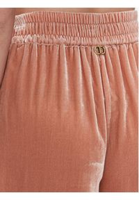 TwinSet - TWINSET Spodnie materiałowe 232TT2202 Różowy Relaxed Fit. Kolor: różowy. Materiał: syntetyk