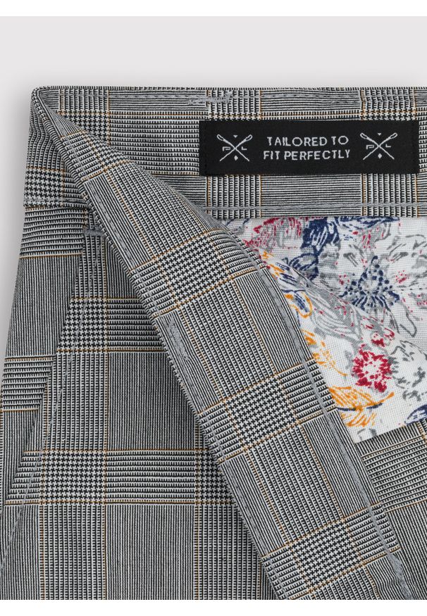 PAKO LORENTE – Szare męskie spodnie w kratkę P23SF-WX-010-S-S - Pako Lorente. Kolor: szary. Materiał: wiskoza, poliester, elastan. Wzór: kratka