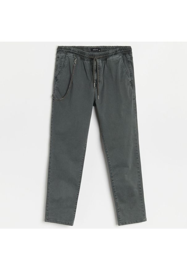 Reserved - Spodnie slim fit z elastycznym pasem - Szary. Kolor: szary