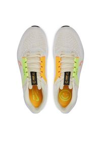 Nike Buty Air Zoom Pegasus 40 DV3853-101 Beżowy. Kolor: beżowy. Materiał: materiał. Model: Nike Zoom