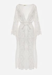 Born2be - Biały Kardigan Ażurowa Narzutka z Materiałowym Paskiem Arisstea. Okazja: na co dzień. Kolor: biały. Materiał: materiał. Długość rękawa: długi rękaw. Długość: długie. Wzór: ażurowy. Styl: casual #2