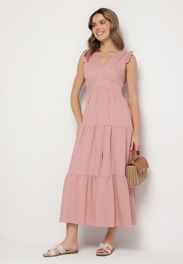 Born2be - Różowa Wiskozowa Sukienka z Falbankami Sadoline. Okazja: na co dzień. Typ kołnierza: kołnierz z falbankami. Kolor: różowy. Materiał: wiskoza. Styl: boho, casual