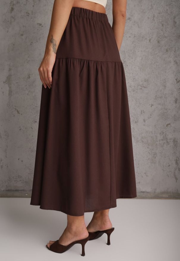 Renee - Brązowa Elegancka Spódnica z Wiskozą i Lnem o Rozkloszowanym Kroju Phridoe. Okazja: na co dzień. Kolor: brązowy. Materiał: len, wiskoza. Wzór: gładki. Styl: elegancki