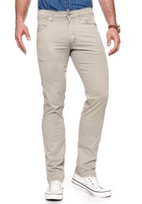 Wrangler - WRANGLER SPODNIE MĘSKIE GREENSBORO CAMEL WASHED W15QMM49J. Materiał: materiał