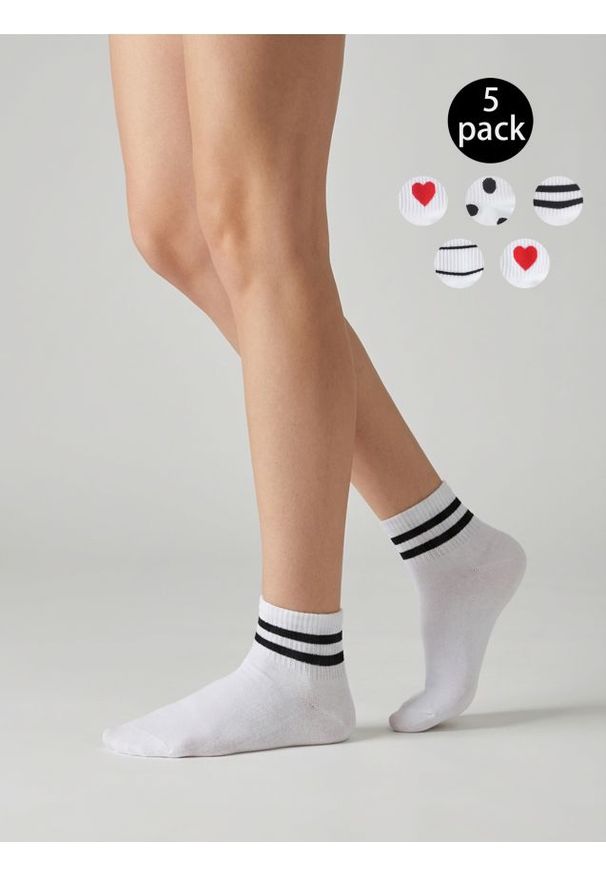 Sinsay - Zestaw skarpetek z sercami, paskami i w kropki 5 pack - wielobarwny. Wzór: kropki