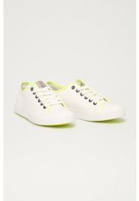 Cross Jeans Tenisówki damskie kolor biały. Nosek buta: okrągły. Zapięcie: sznurówki. Kolor: biały. Materiał: guma #3